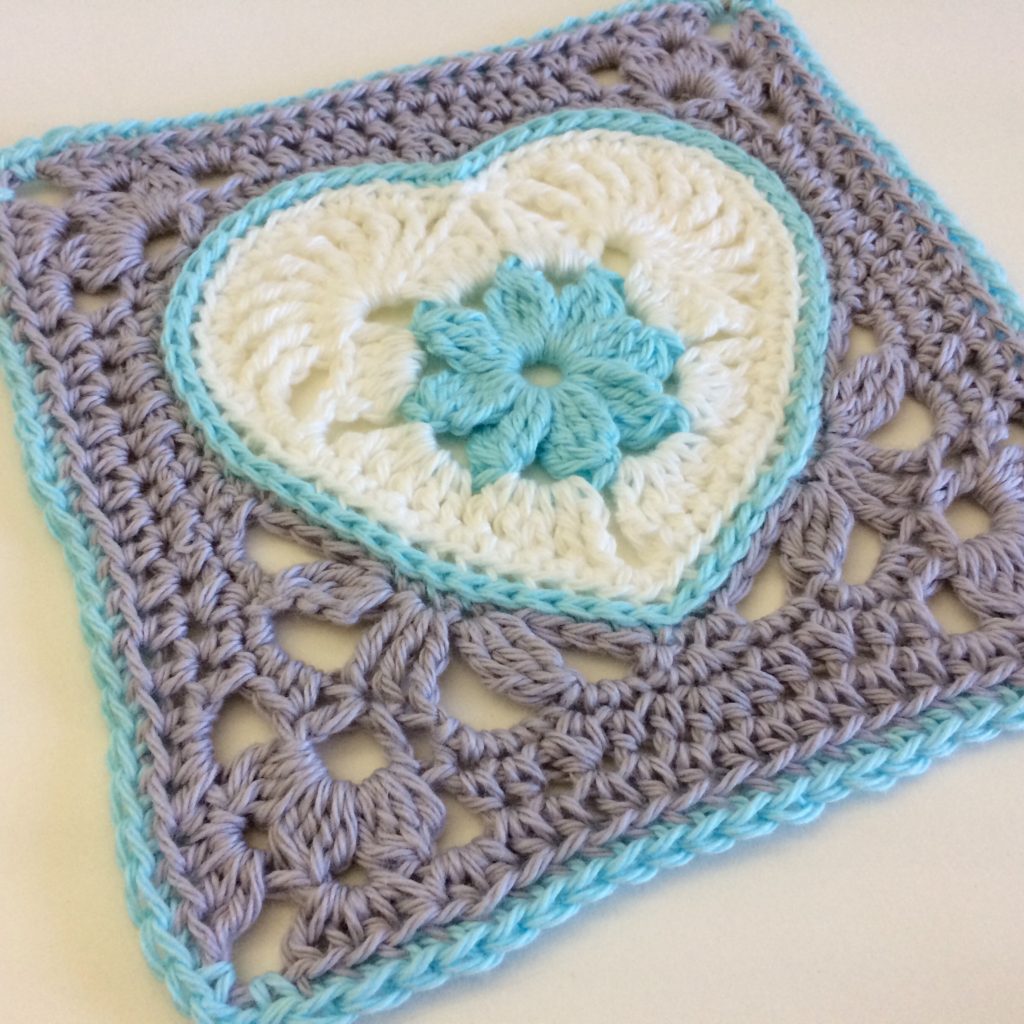 Heart in Bloom square in Snow, Arctic and Glacier BWM 8ply cotton. I love the colour combo and their icy names!